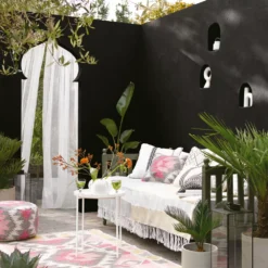 Sandtex Ultra Smooth Masonry Paint Black 5Ltr -Paint Tools 17619 A3