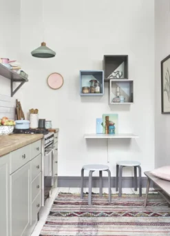 Dulux EasyCare Matt White Cotton Emulsion Paint 2.5Ltr -Paint Tools 2000T A4