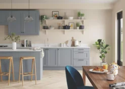 Dulux Matt Natural Hessian Emulsion Paint 2.5Ltr -Paint Tools 38561 A4