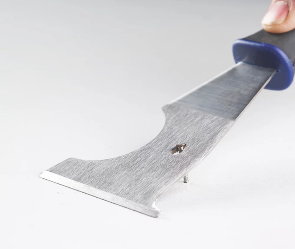 Harris Trade Dual-Moulded 6-in-1 Painters Tool 70mm 4 Harris Trade Dual-Moulded 6-in-1 Painters Tool 70mm - Image 2